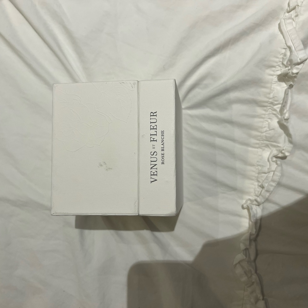 Venus candle